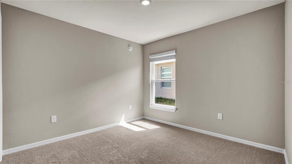 For Rent: $2,300 (4 beds, 2 baths, 1855 Square Feet)