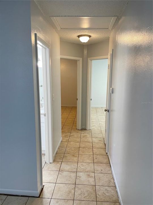 For Rent: $1,600 (2 beds, 1 baths, 770 Square Feet)