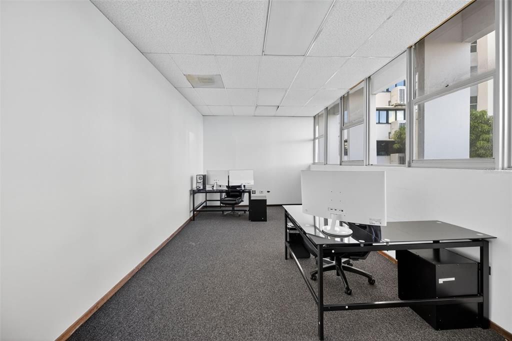 待售: $279,000 (0 贝兹, 0 浴室, 0 平方英尺)