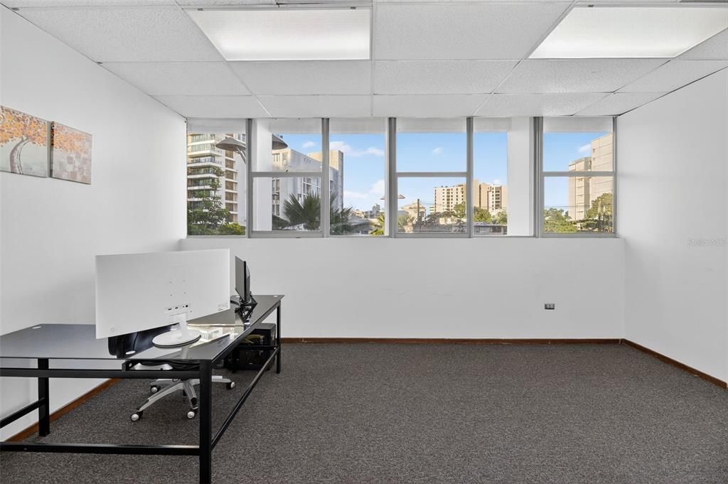 待售: $279,000 (0 贝兹, 0 浴室, 0 平方英尺)