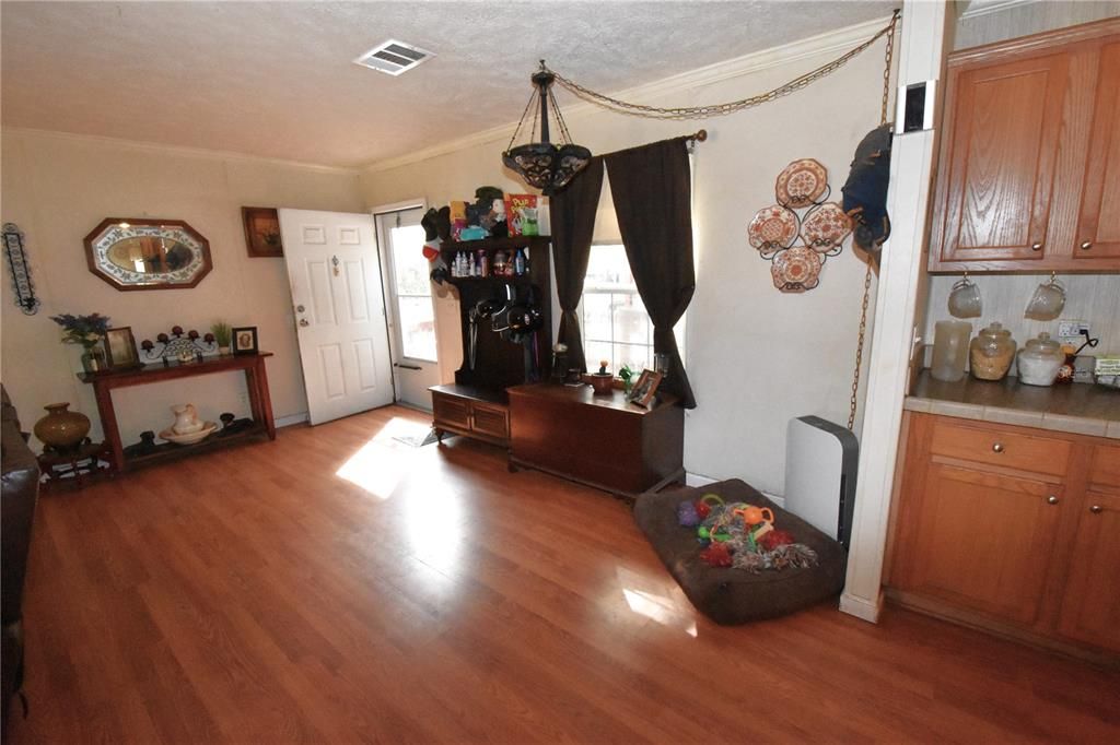 На продажу: $284,900 (3 спален, 2 ванн, 1782 Квадратных фут)