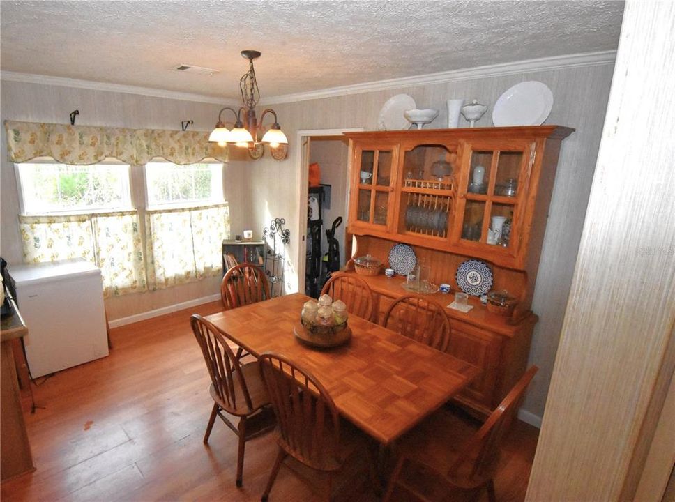 На продажу: $284,900 (3 спален, 2 ванн, 1782 Квадратных фут)