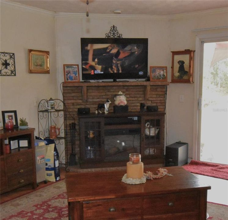 На продажу: $284,900 (3 спален, 2 ванн, 1782 Квадратных фут)