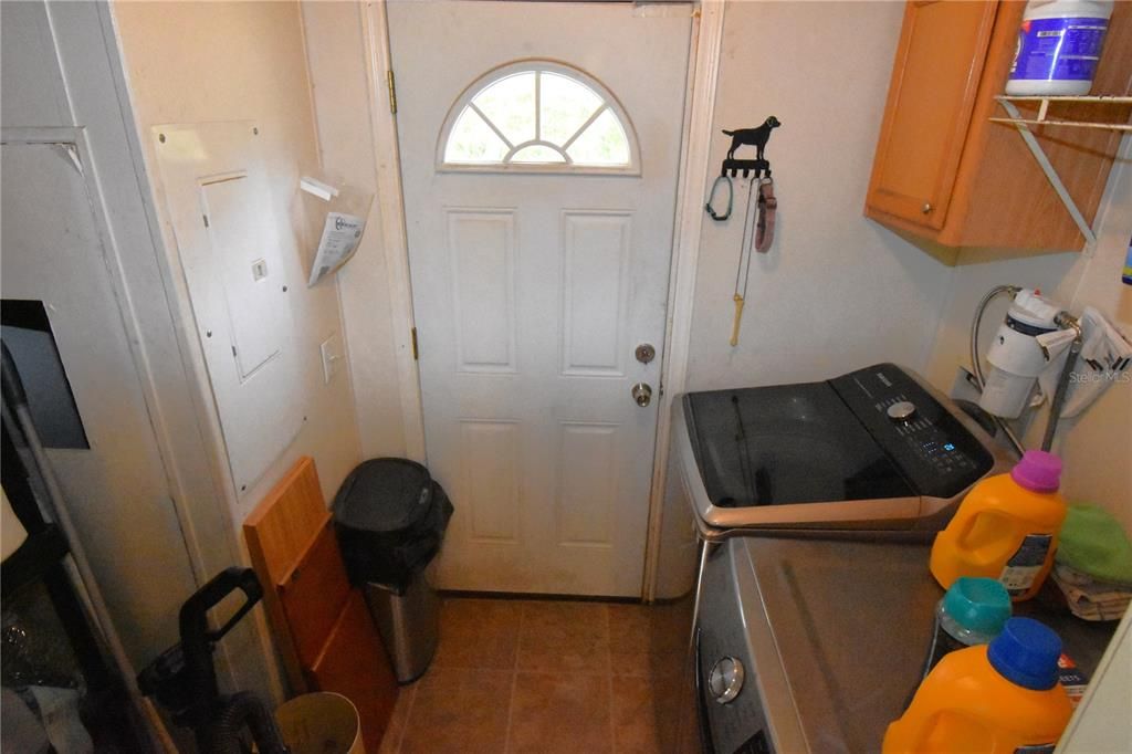 На продажу: $284,900 (3 спален, 2 ванн, 1782 Квадратных фут)