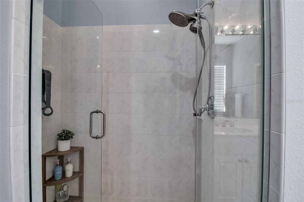 合同活跃: $489,000 (3 贝兹, 2 浴室, 1657 平方英尺)