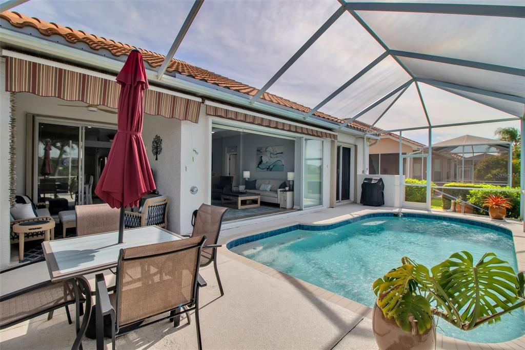 合同活跃: $489,000 (3 贝兹, 2 浴室, 1657 平方英尺)