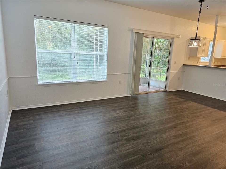 В аренду: $2,180 (3 спален, 2 ванн, 1764 Квадратных фут)