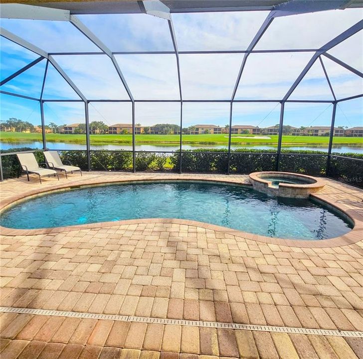 Под контрактом: $675,000 (4 спален, 2 ванн, 2268 Квадратных фут)