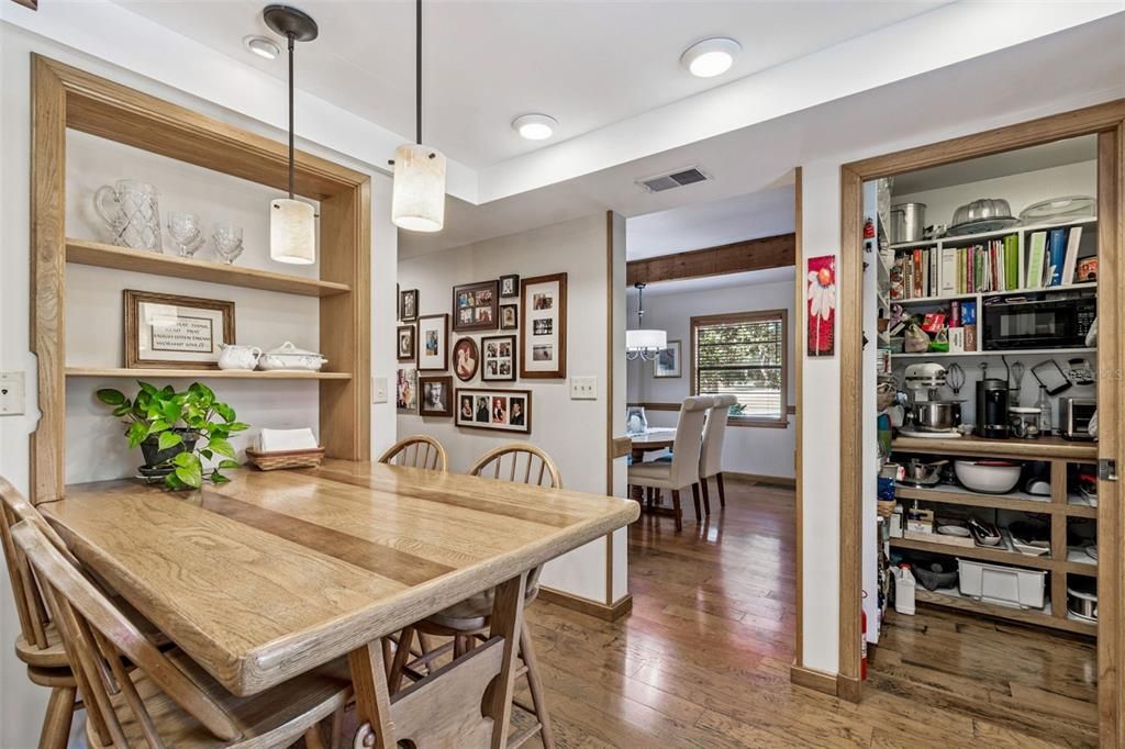 待售: $475,000 (3 贝兹, 2 浴室, 1918 平方英尺)