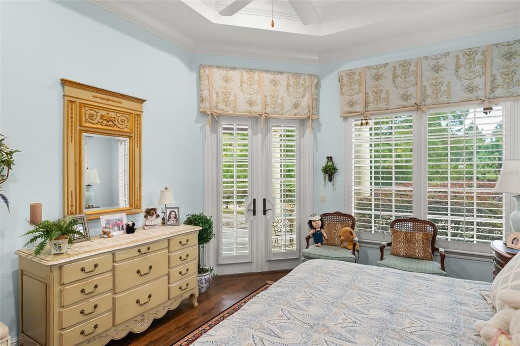 For Sale: $3,250,000 (3 beds, 3 baths, 4089 Square Feet)