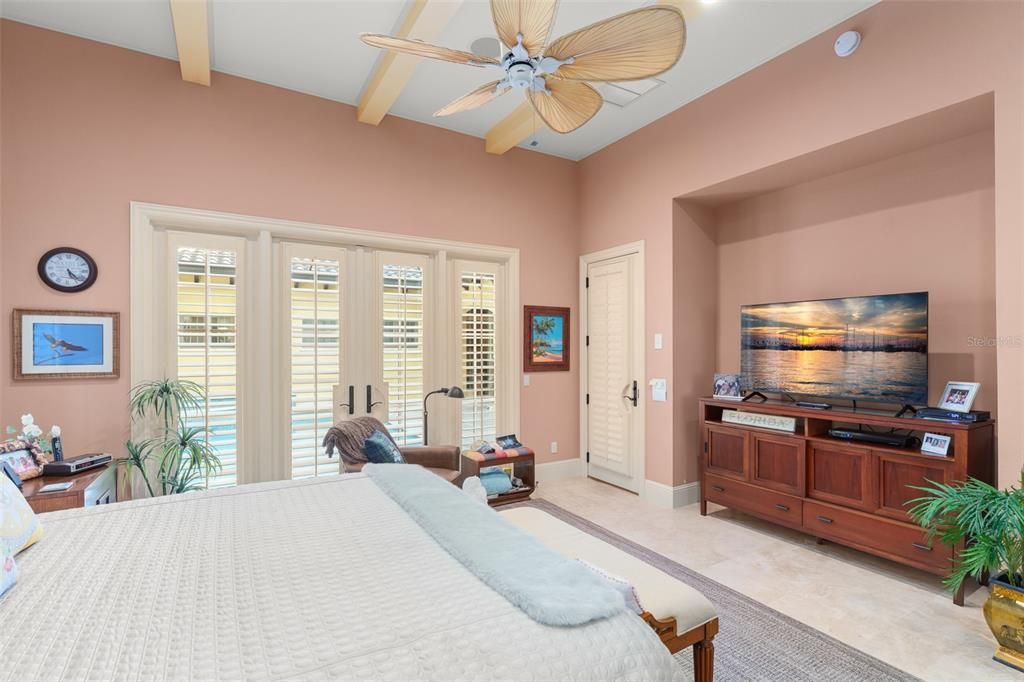 For Sale: $3,250,000 (3 beds, 3 baths, 4089 Square Feet)