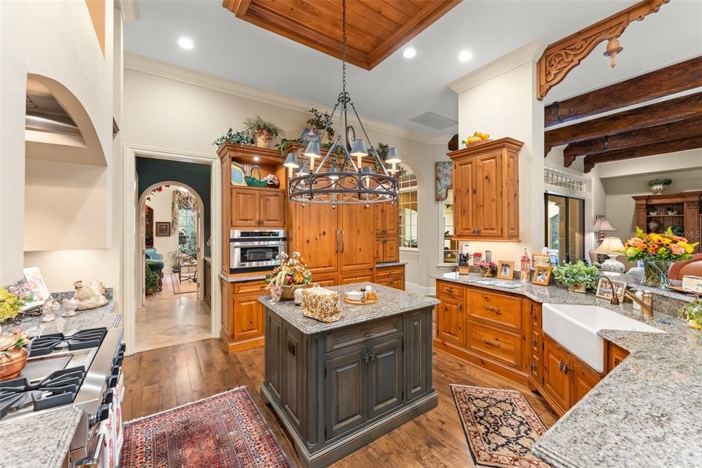 For Sale: $3,250,000 (3 beds, 3 baths, 4089 Square Feet)