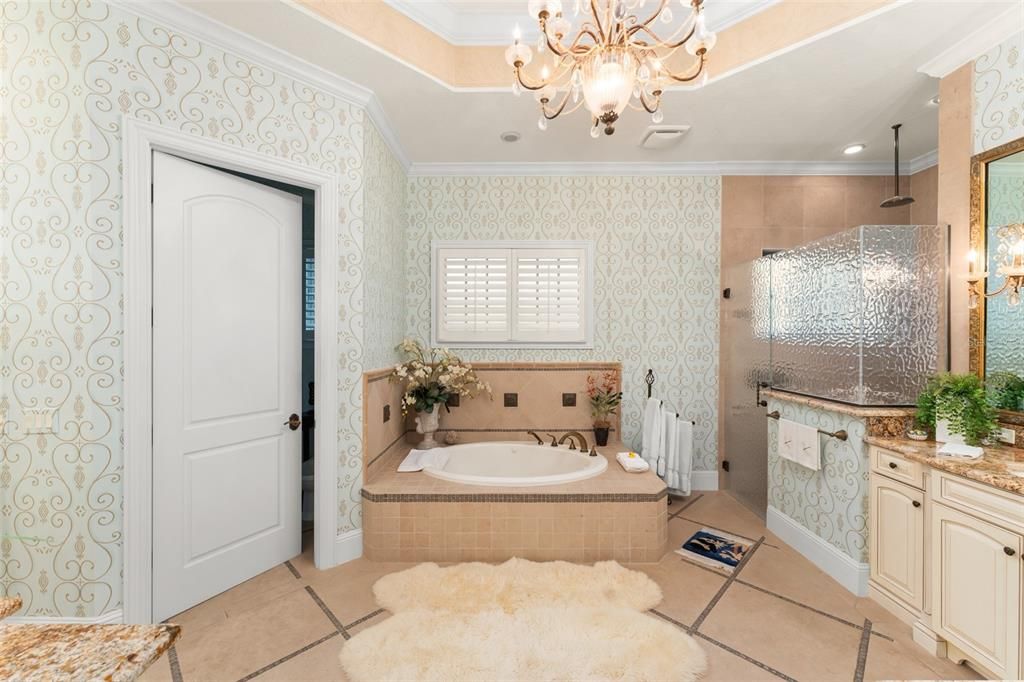 For Sale: $3,250,000 (3 beds, 3 baths, 4089 Square Feet)