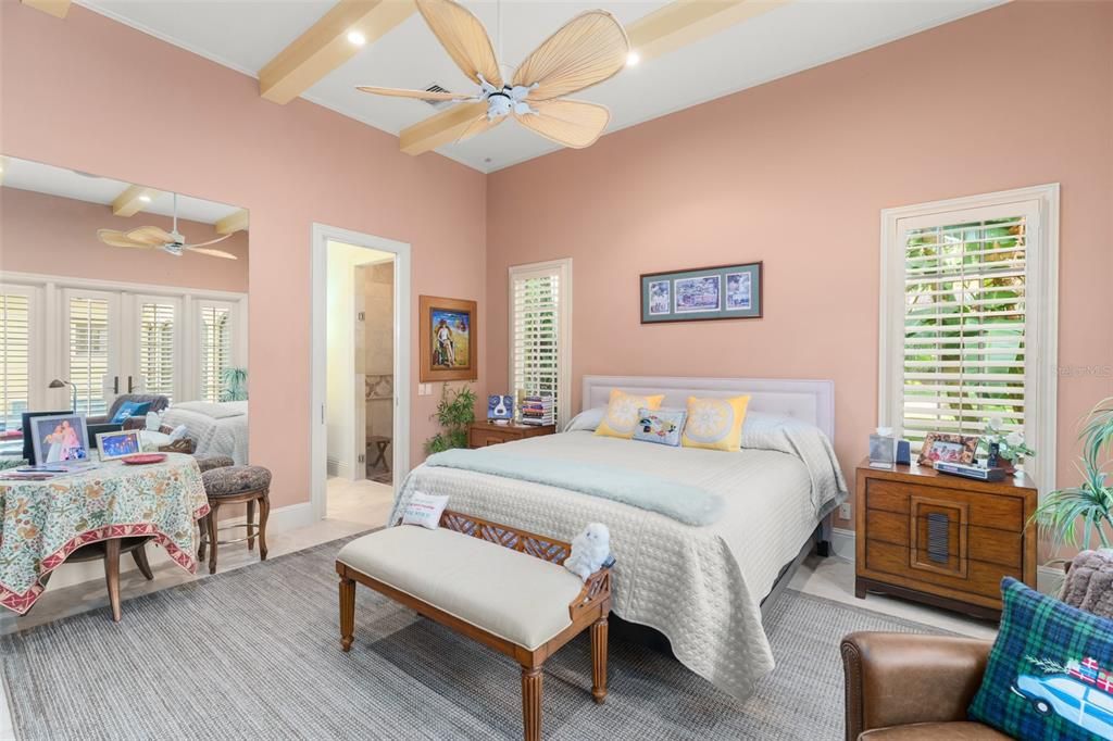 For Sale: $3,250,000 (3 beds, 3 baths, 4089 Square Feet)