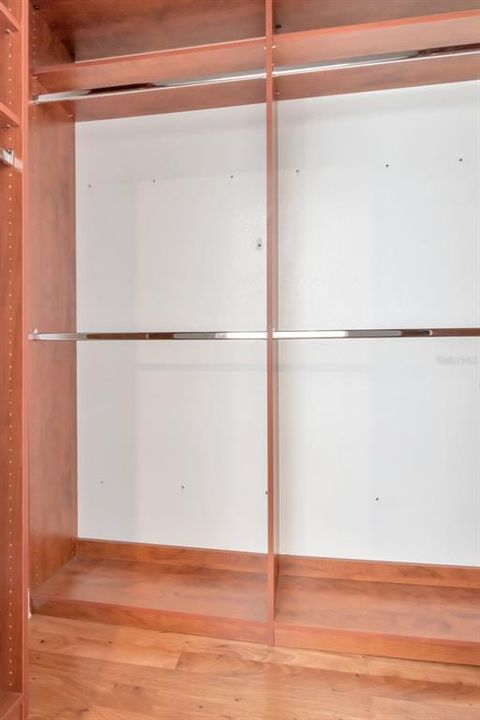 Activo con contrato: $2,950 (2 camas, 2 baños, 1339 Pies cuadrados)