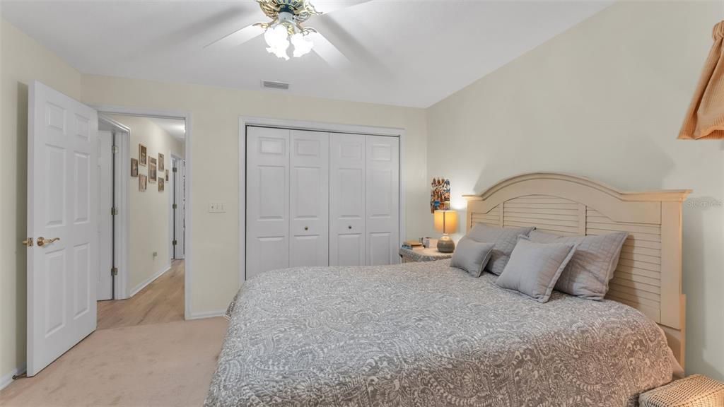 Под контрактом: $539,900 (4 спален, 3 ванн, 3428 Квадратных фут)