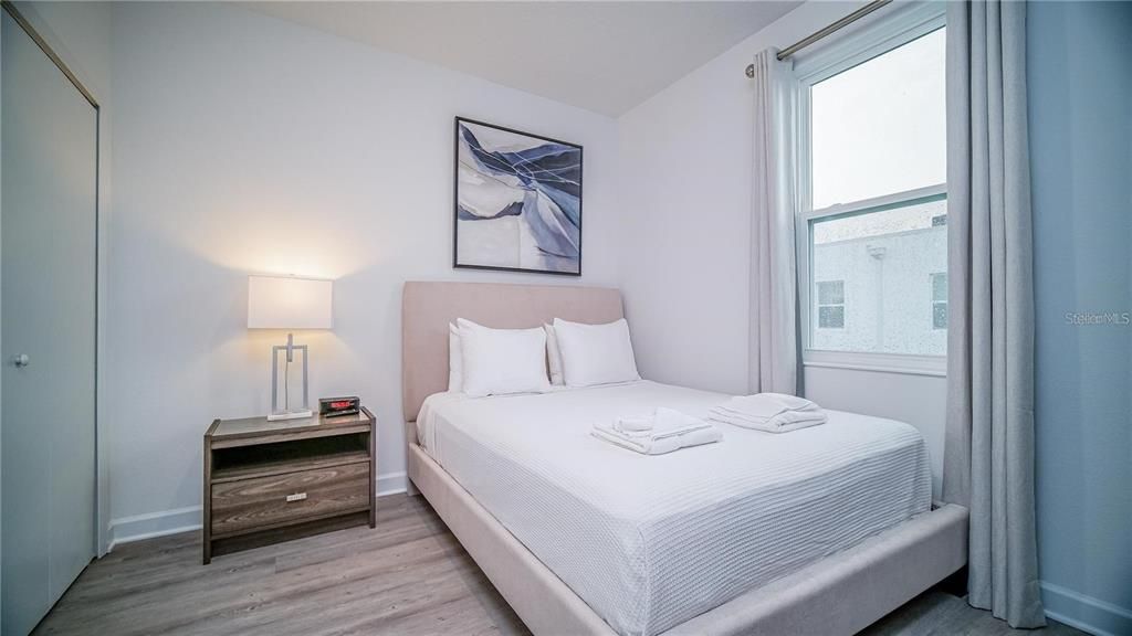 En Renta: $2,900 (5 camas, 4 baños, 2020 Pies cuadrados)