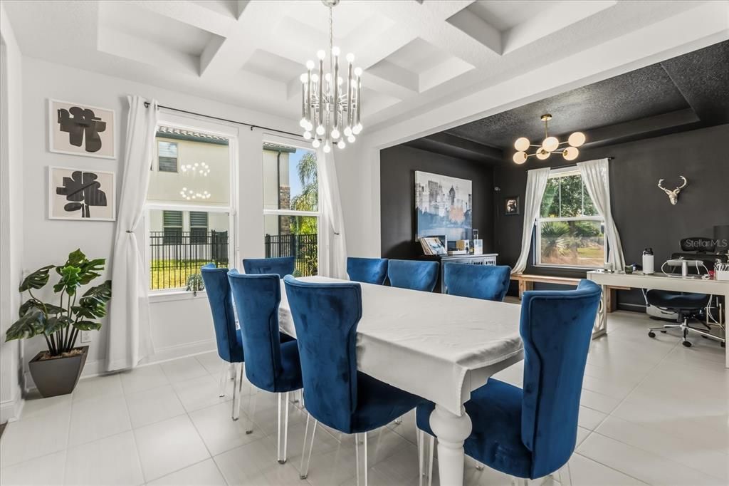 For Sale: $950,000 (5 beds, 4 baths, 4049 Square Feet)