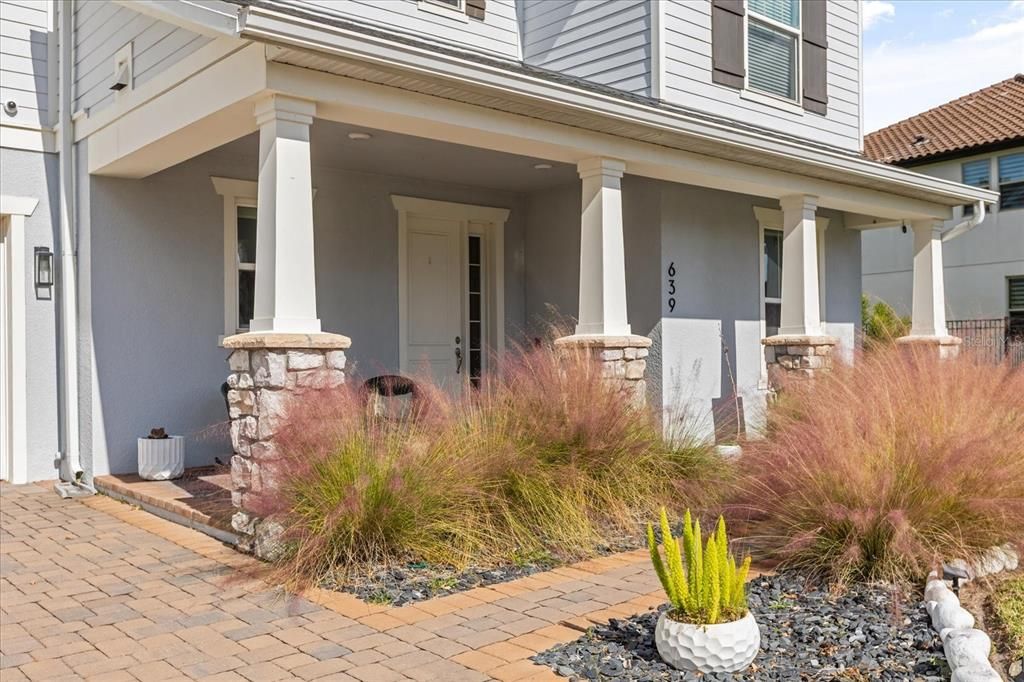 For Sale: $950,000 (5 beds, 4 baths, 4049 Square Feet)