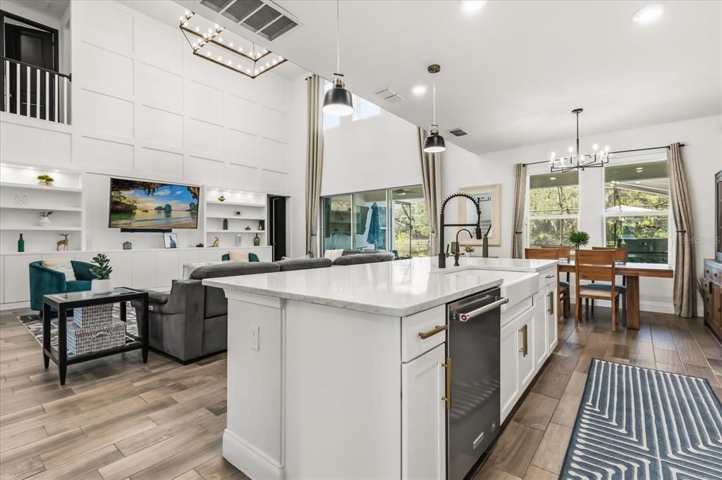 For Sale: $950,000 (5 beds, 4 baths, 4049 Square Feet)