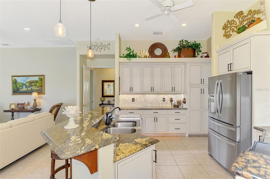 For Sale: $514,900 (3 beds, 2 baths, 2132 Square Feet)