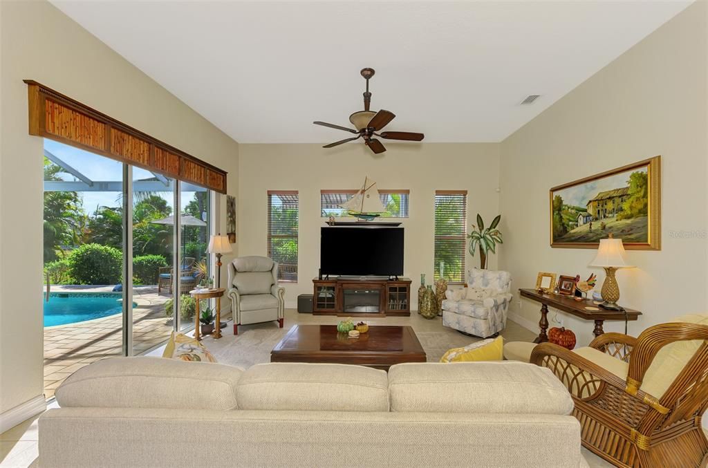 For Sale: $514,900 (3 beds, 2 baths, 2132 Square Feet)