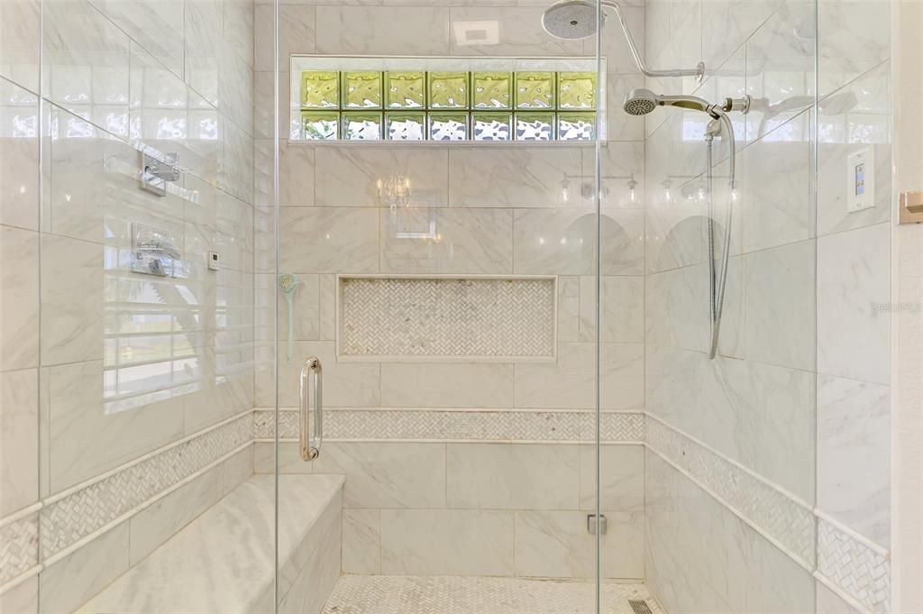 For Sale: $514,900 (3 beds, 2 baths, 2132 Square Feet)