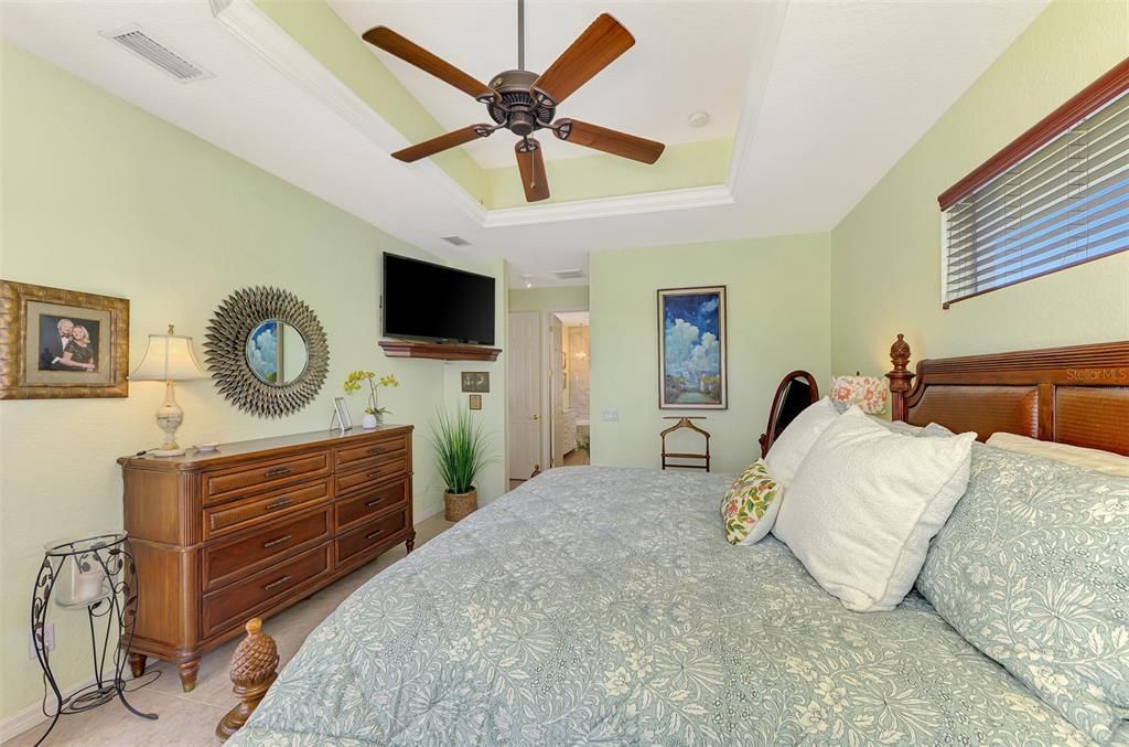 For Sale: $514,900 (3 beds, 2 baths, 2132 Square Feet)