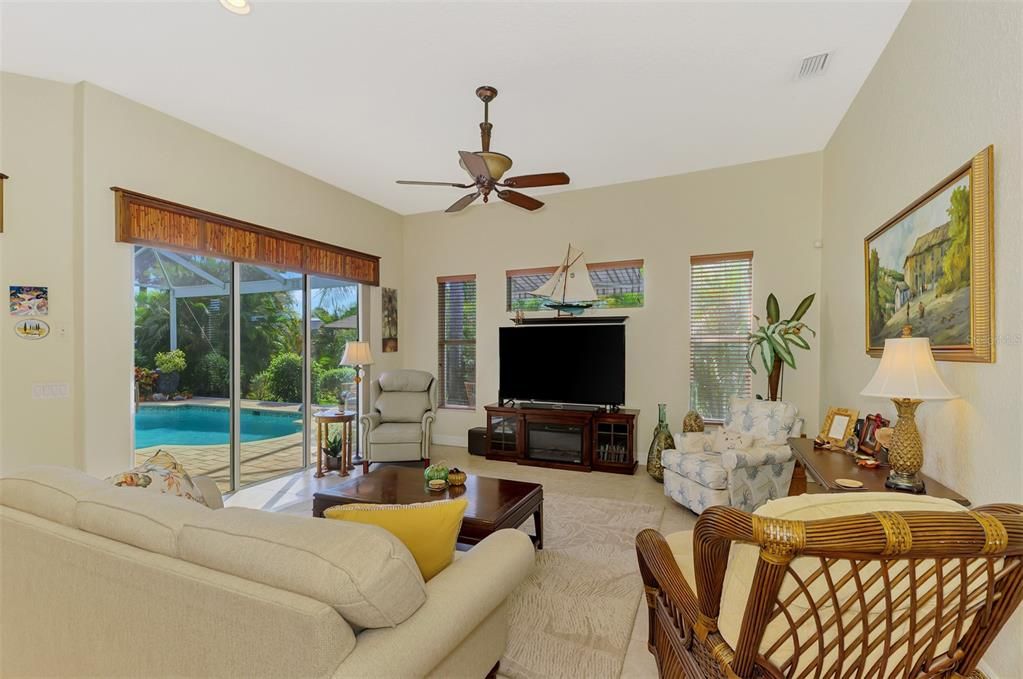 For Sale: $514,900 (3 beds, 2 baths, 2132 Square Feet)