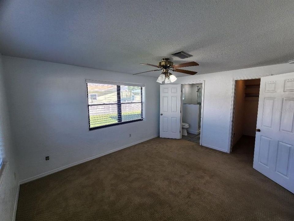 For Rent: $2,900 (3 beds, 2 baths, 1607 Square Feet)