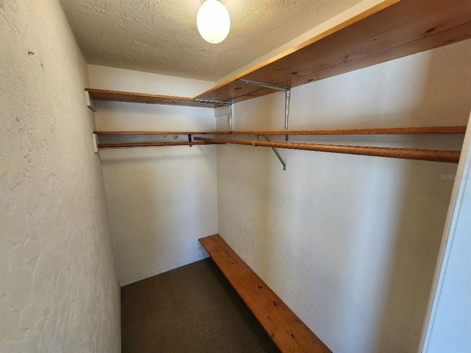 For Rent: $2,900 (3 beds, 2 baths, 1607 Square Feet)