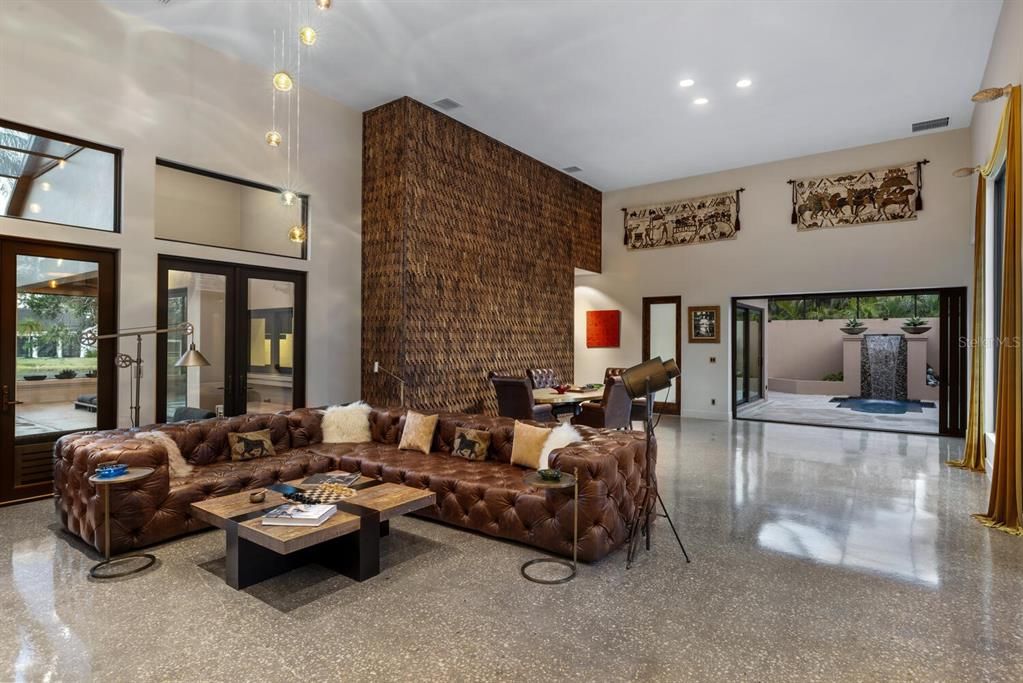 For Sale: $2,595,000 (4 beds, 3 baths, 3953 Square Feet)