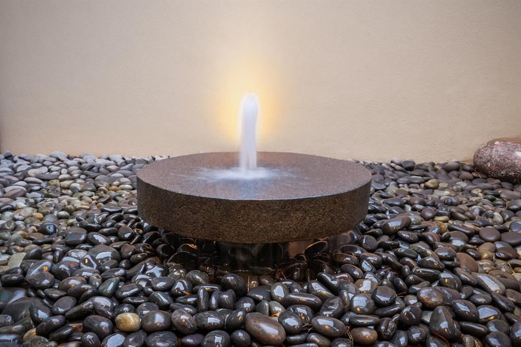 For Sale: $2,595,000 (4 beds, 3 baths, 3953 Square Feet)