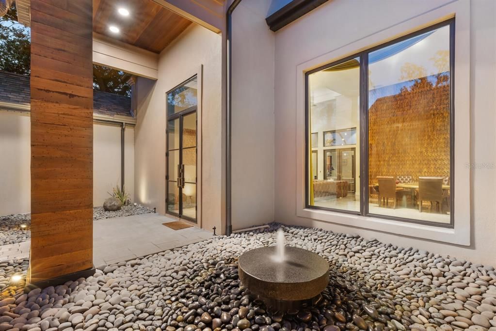 For Sale: $2,595,000 (4 beds, 3 baths, 3953 Square Feet)