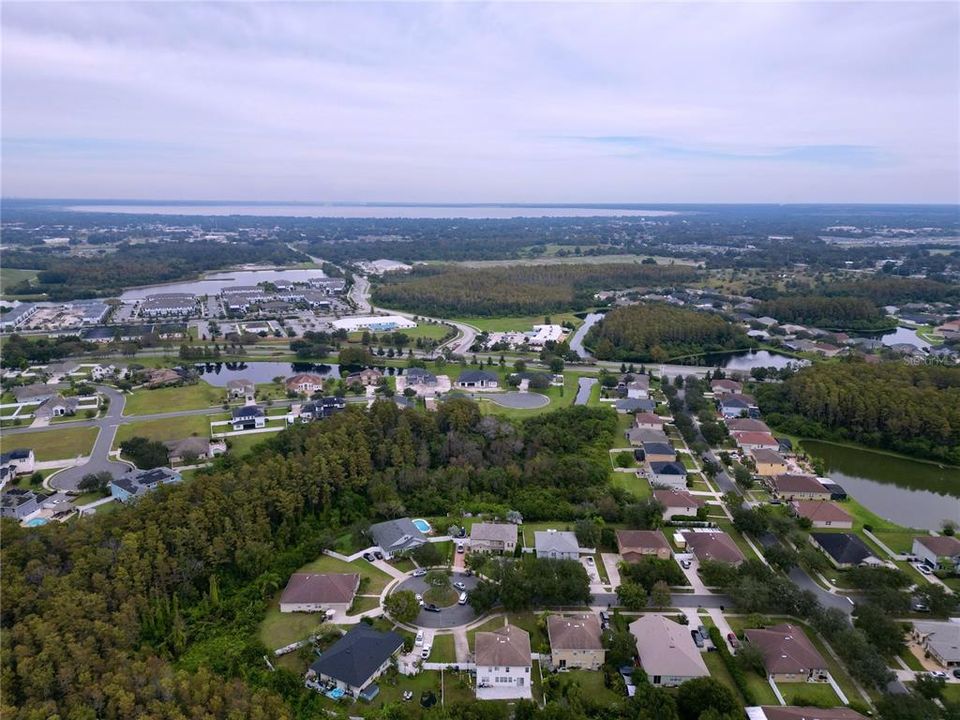 Под контрактом: $430,000 (3 спален, 3 ванн, 3085 Квадратных фут)