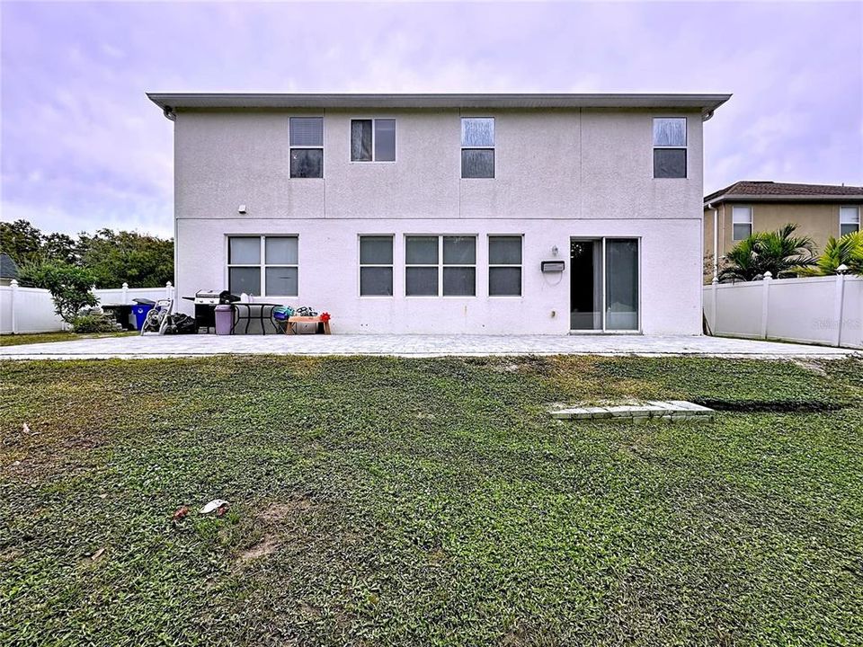 Под контрактом: $430,000 (3 спален, 3 ванн, 3085 Квадратных фут)