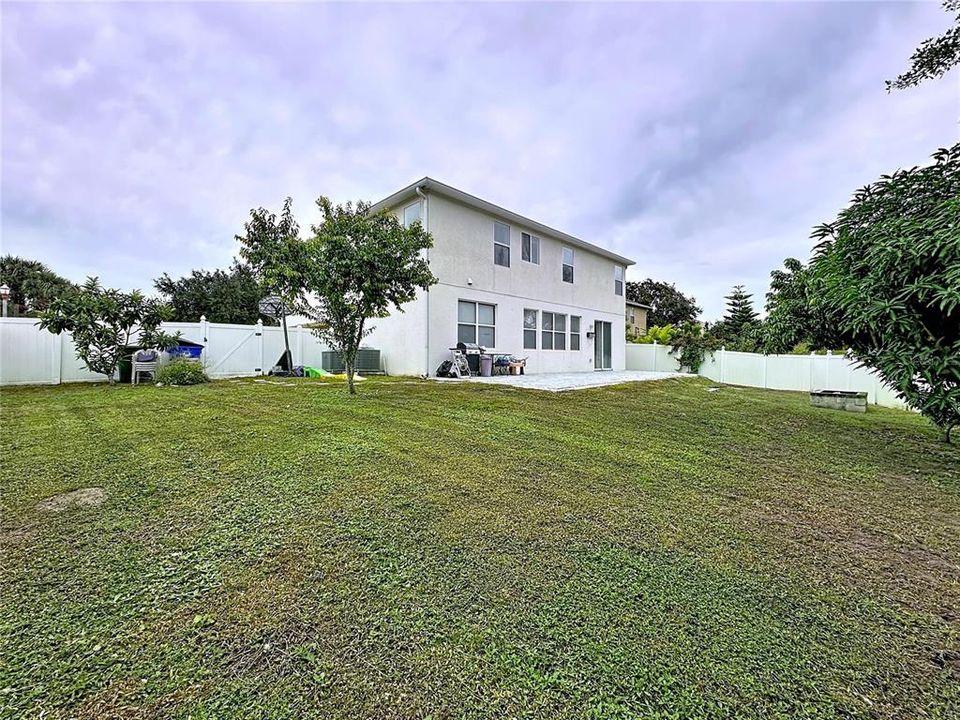 Под контрактом: $430,000 (3 спален, 3 ванн, 3085 Квадратных фут)