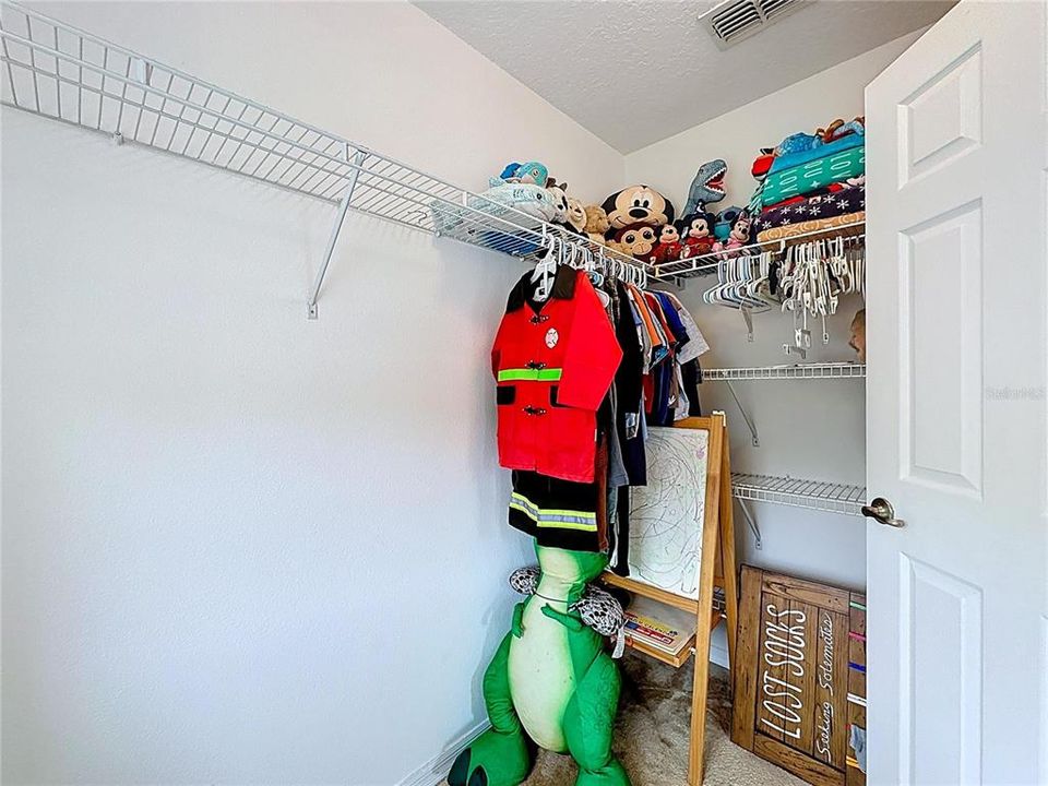 Под контрактом: $430,000 (3 спален, 3 ванн, 3085 Квадратных фут)