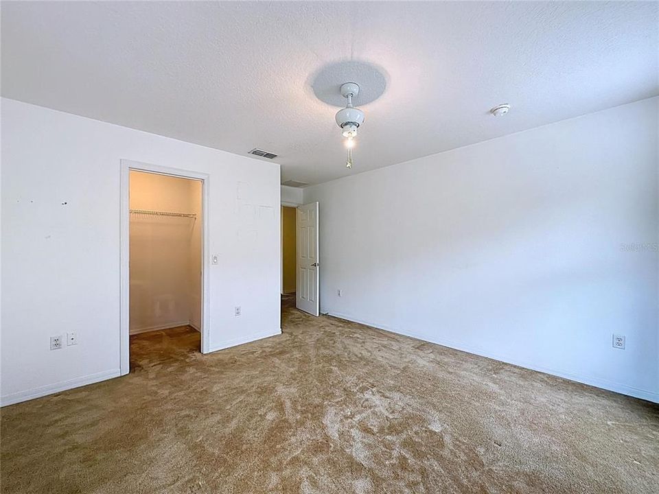 Под контрактом: $430,000 (3 спален, 3 ванн, 3085 Квадратных фут)