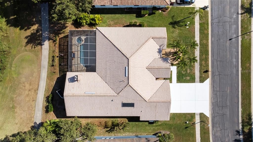 For Sale: $860,000 (4 beds, 3 baths, 3640 Square Feet)