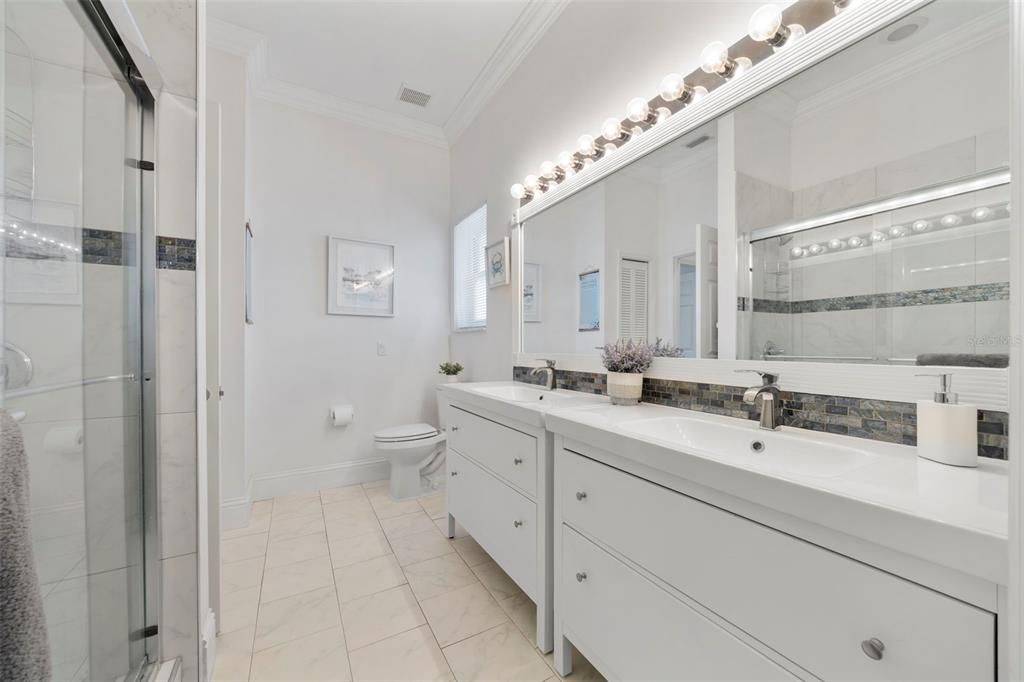 For Sale: $860,000 (4 beds, 3 baths, 3640 Square Feet)