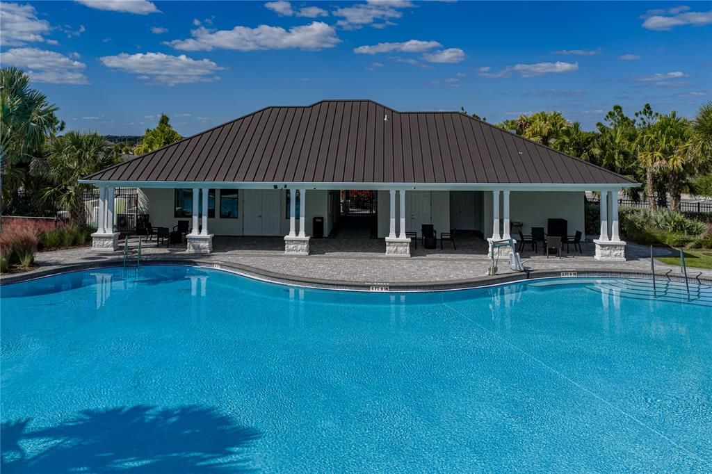 For Sale: $430,000 (6 beds, 3 baths, 2634 Square Feet)