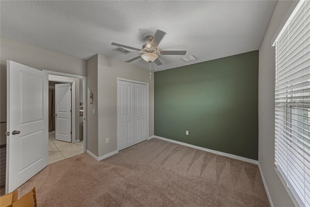 For Sale: $430,000 (6 beds, 3 baths, 2634 Square Feet)