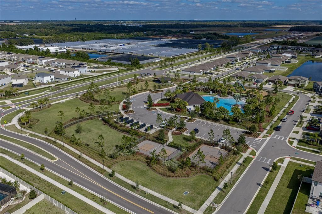 For Sale: $430,000 (6 beds, 3 baths, 2634 Square Feet)