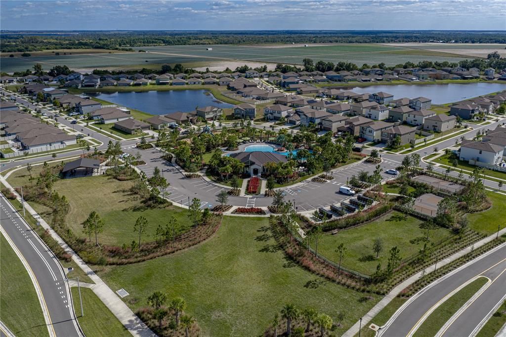 For Sale: $430,000 (6 beds, 3 baths, 2634 Square Feet)