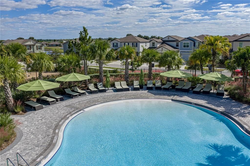 For Sale: $430,000 (6 beds, 3 baths, 2634 Square Feet)