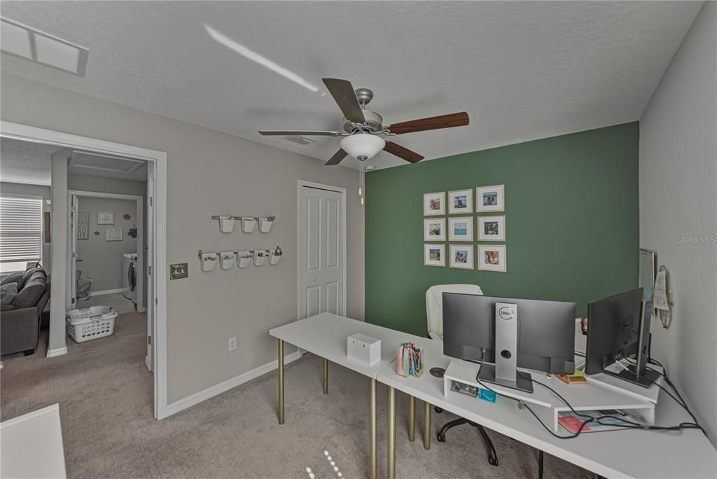 For Sale: $430,000 (6 beds, 3 baths, 2634 Square Feet)