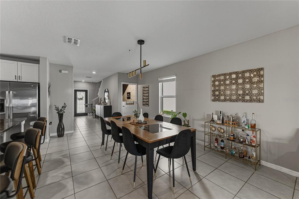 For Sale: $430,000 (6 beds, 3 baths, 2634 Square Feet)