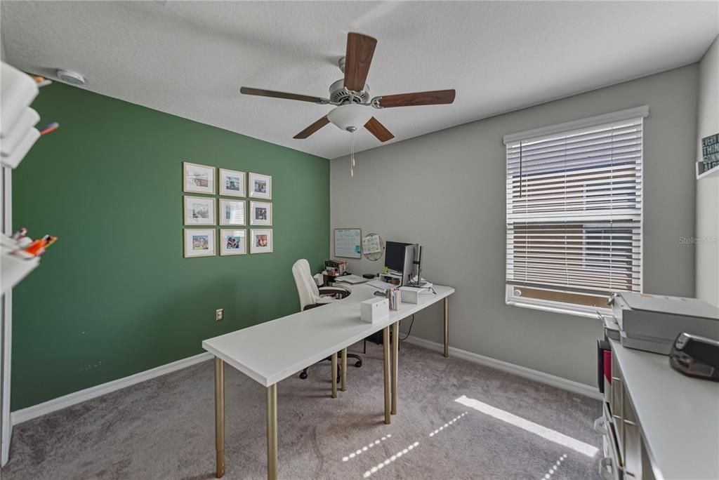 For Sale: $430,000 (6 beds, 3 baths, 2634 Square Feet)