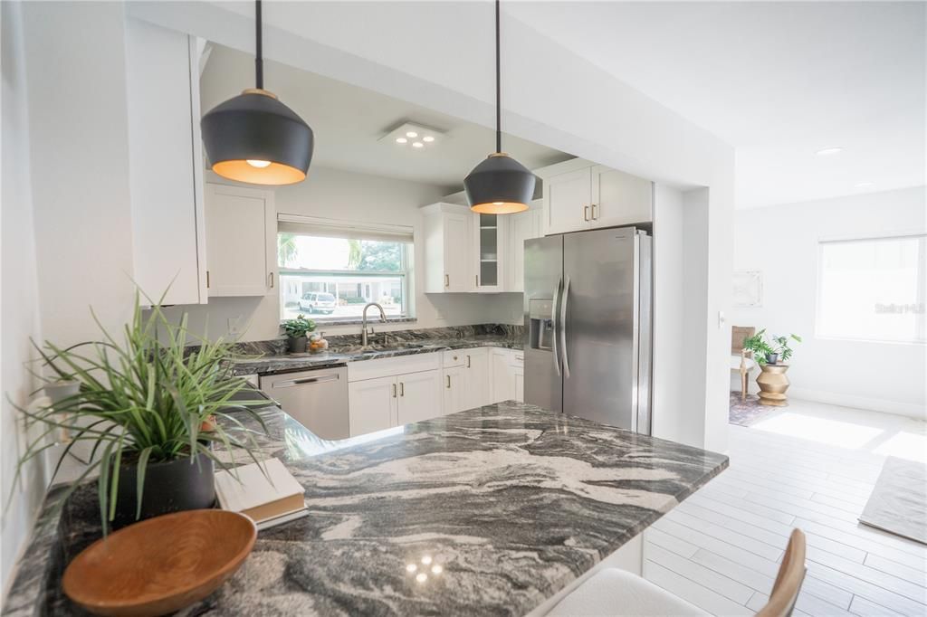 Activo con contrato: $564,999 (3 camas, 2 baños, 1693 Pies cuadrados)